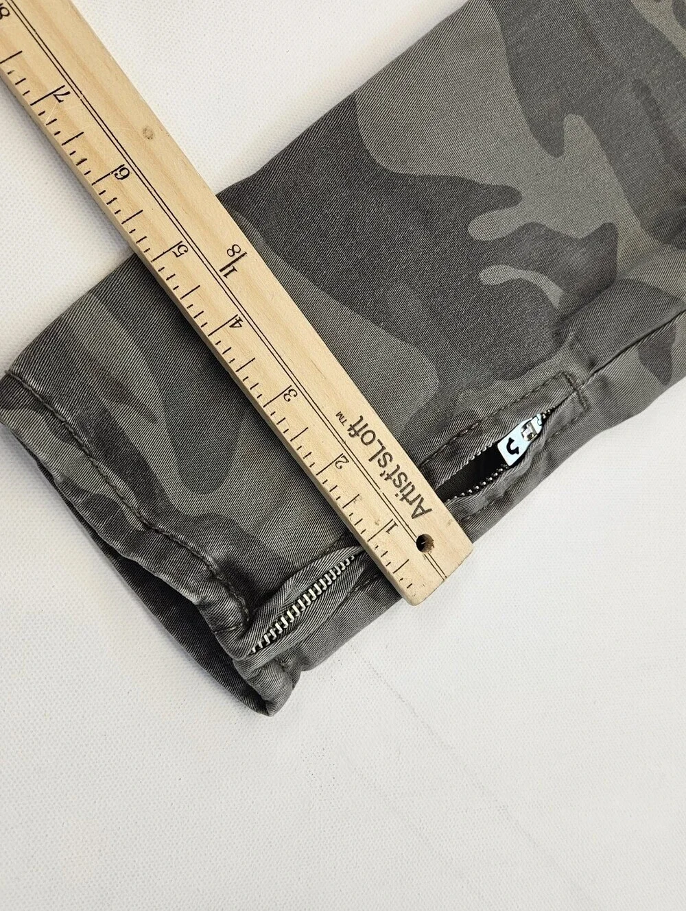 True Religion Green Camo Super Skinny Jeans Pants Size 28 Zipper Ankle Low Rise